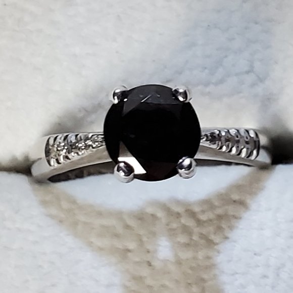 Beautiful 18K white gold  black diamond ring - Picture 2 of 7
